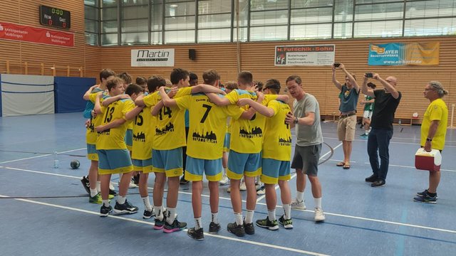 B2 qualifiziert sich souverän für die Bezirksliga